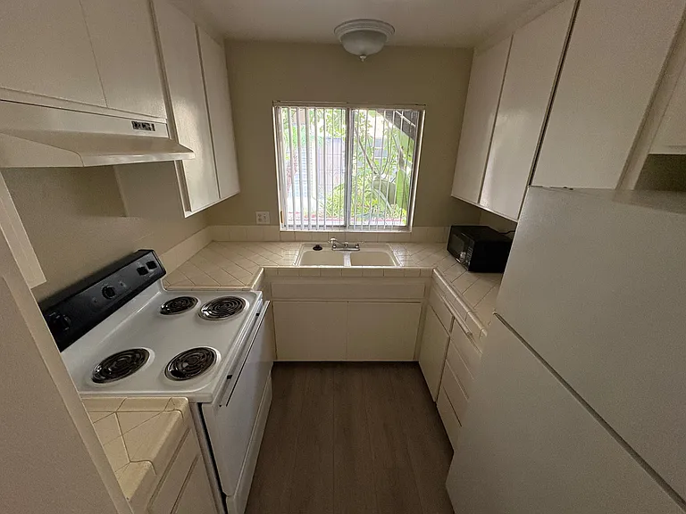 4561 Utah St #6 — Photo 4