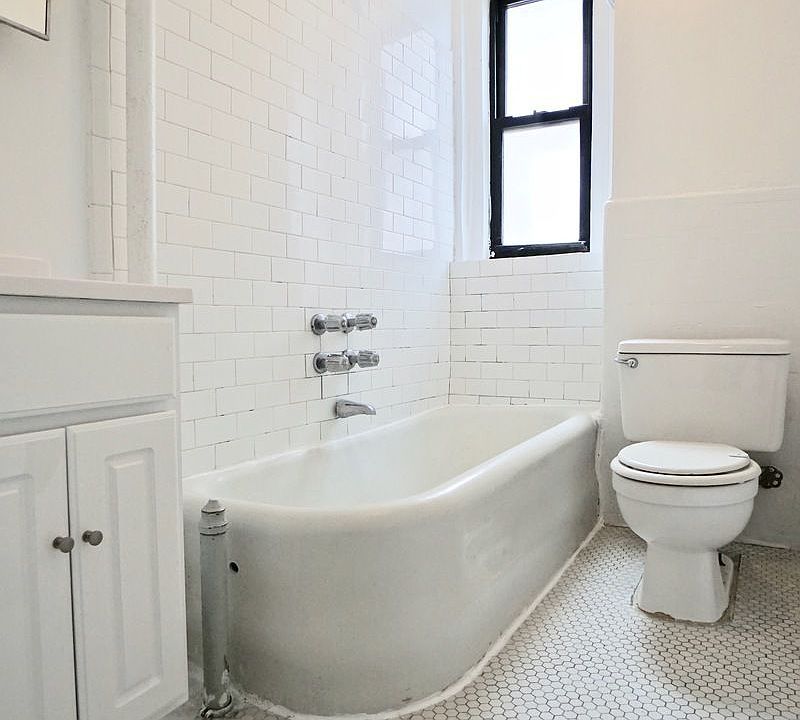 2nd image of 587 Fort Washington Ave APT 8C