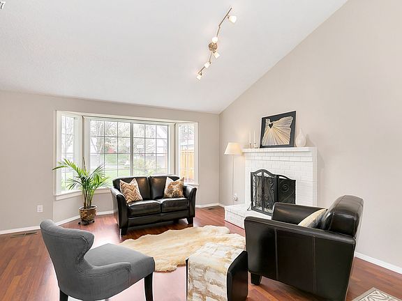 4th image of 6903 SE 68th Ct