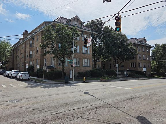 2nd image of 3896 Reading Rd Unit P