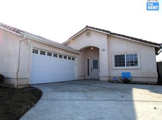 359 Highland Pl, Lemoore, CA 93245