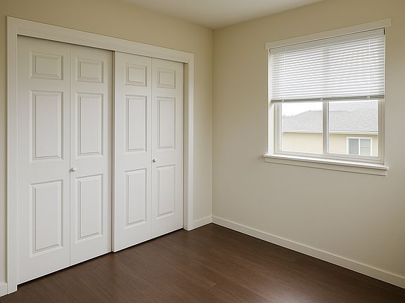 Bedroom has 2 windows for plenty of sunshine throughout the day.