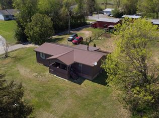 2898 White Rd, Loudon, TN 37774