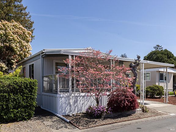 2nd image of 122 Pamela Court