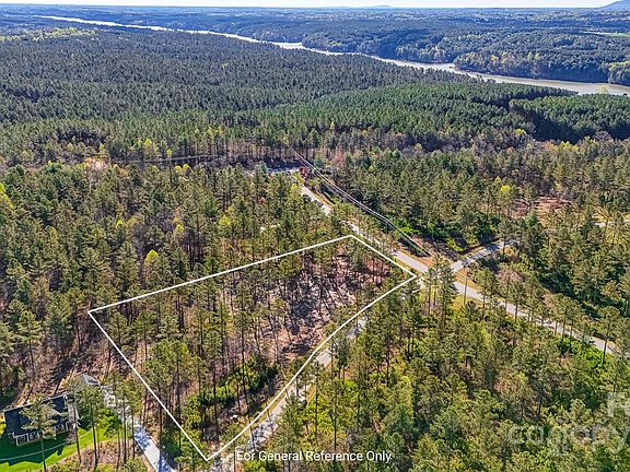 4th image of 89 Scenic Ln #89