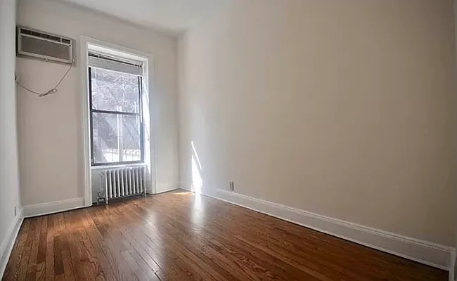 Rented by Corcoran | media 18