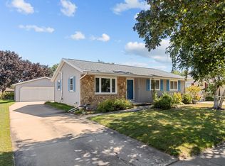 2512 S Schaefer St, Appleton, WI 54915