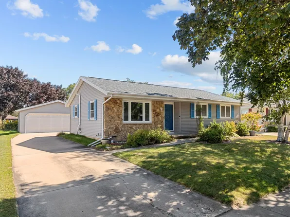 2512 S Schaefer St, Appleton, WI 54915