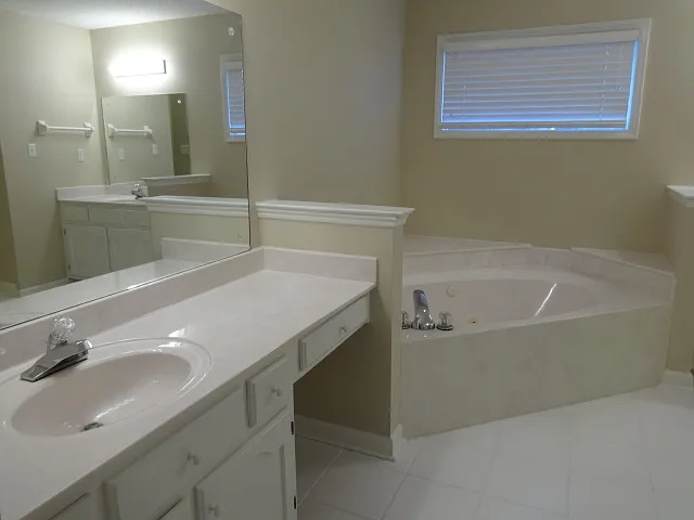 1869 Dartford Dr — Photo 9