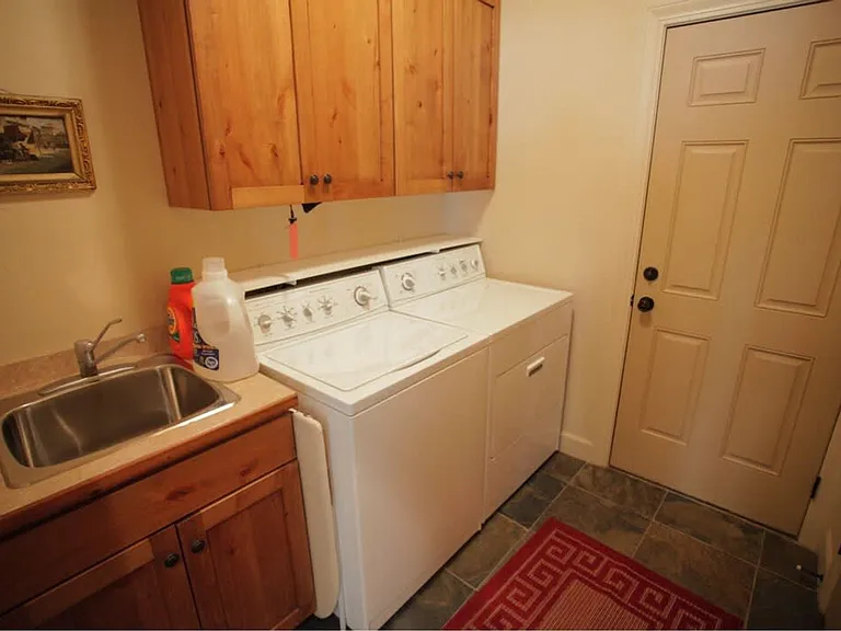 Laundry Room Cabinet