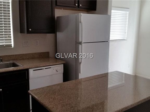 5th image of 9171 Sheffield Garden Ave #0