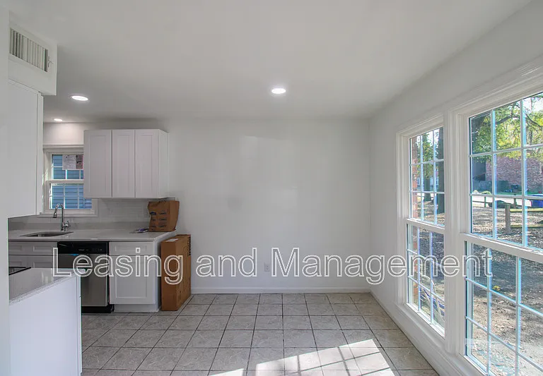 910 Sea Gull Dr #B — Photo 4