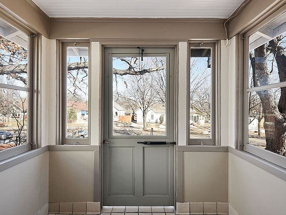 4th image of 3327 Girard Ave N