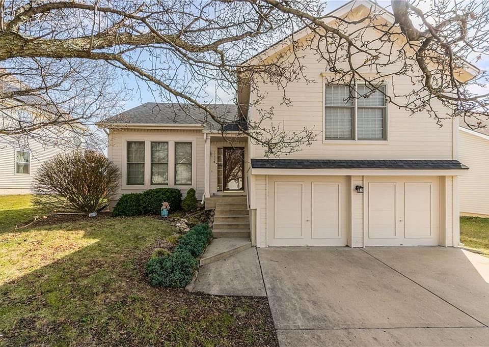 1st image of 1104 River Run Dr
