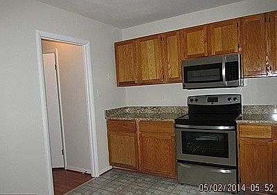 5th image of 13 Wayside Ct