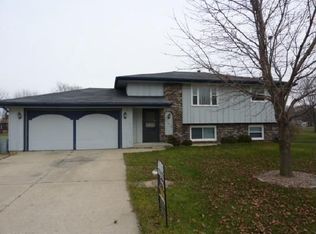 11329 Bertram Rd, Machesney Park, IL 61115