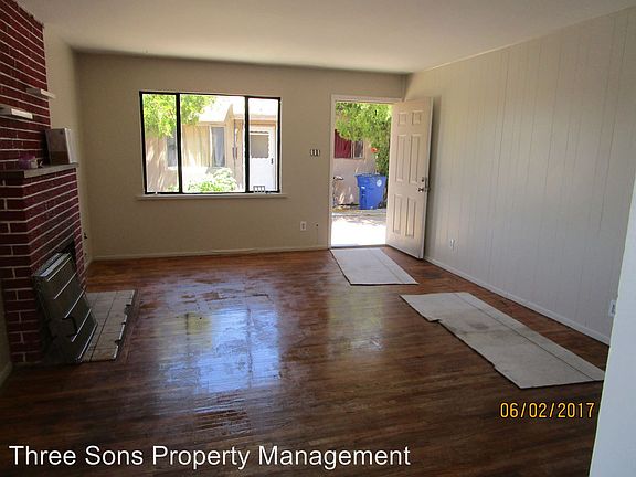 2nd image of 228 San Pablo St NE APT A