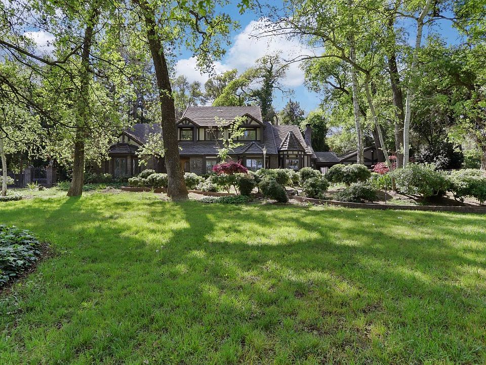 1st image of 8461 N Helen Ln