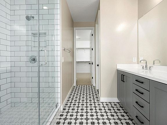 3rd image of 25721 N 19th Gln