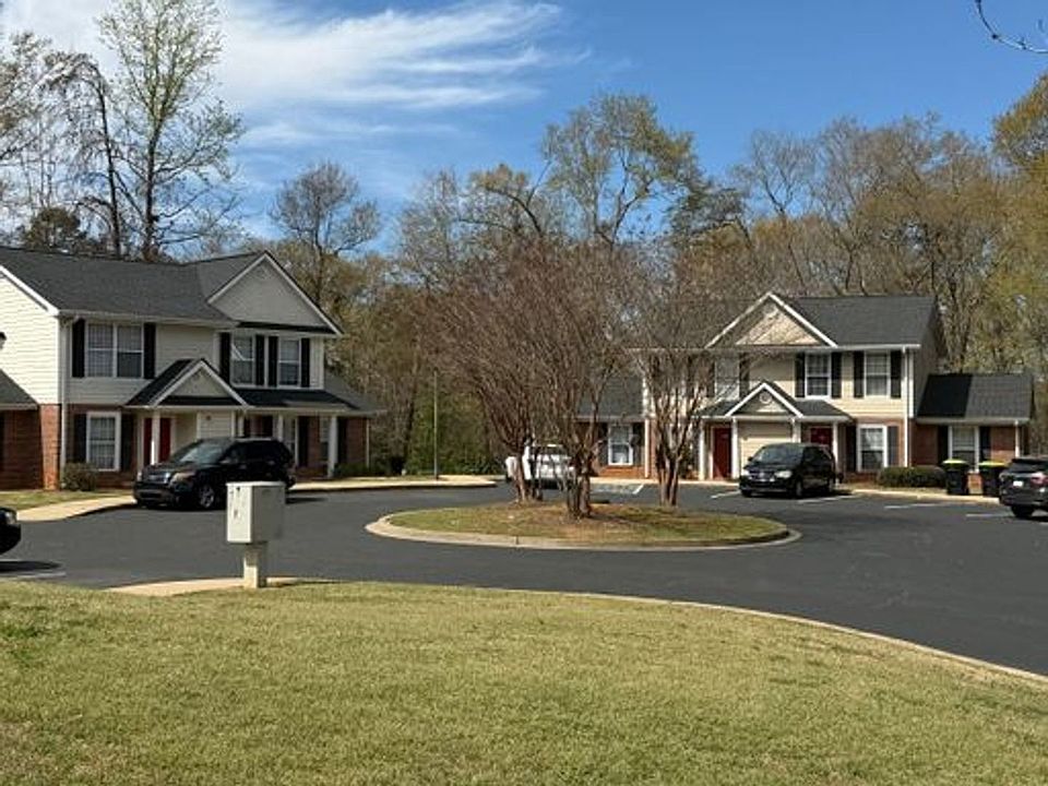 1st image of 3900 Taggart Dr #206