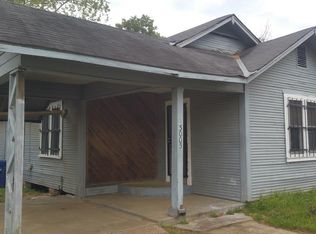 3005 Lakeshore Dr, Shreveport, LA 71109