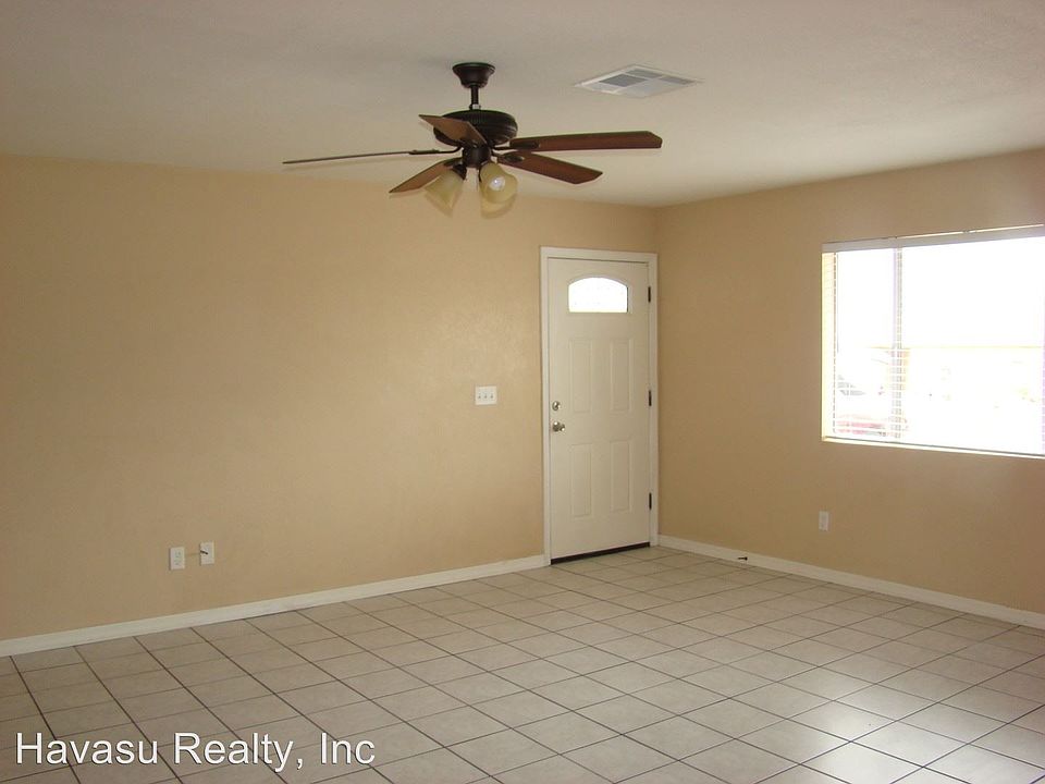 1st image of 858 Chalon Dr