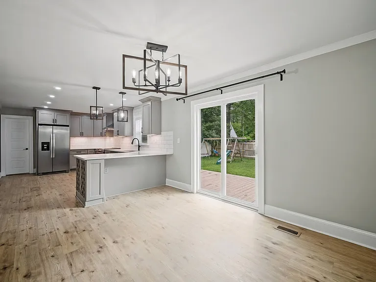 6048 River Rd — Photo 17