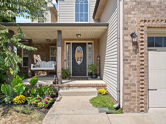2nd image of 3482 Melrose Dr