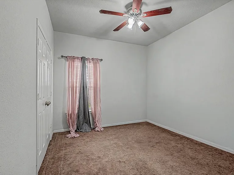 16534 Twinwalker Dr — Photo 18