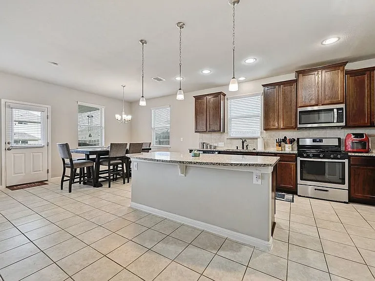 336 Wapiti Rd — Photo 11