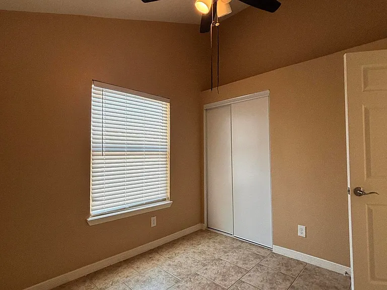 11837 Jim Ryan Ln — Photo 9