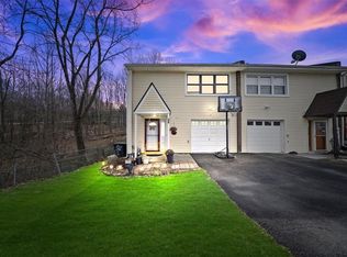 56 Fitzgerald Ct, Monroe, NY 10950