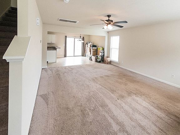 2nd image of 660 Fox Haven Dr