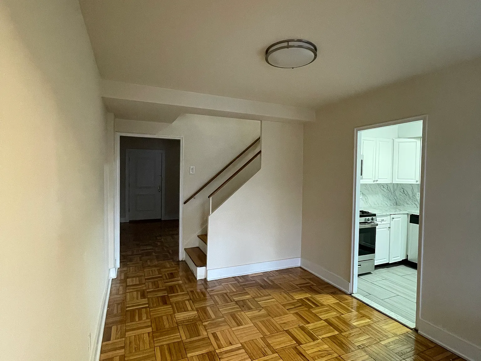 194th St, Fresh Meadows — Photo 1