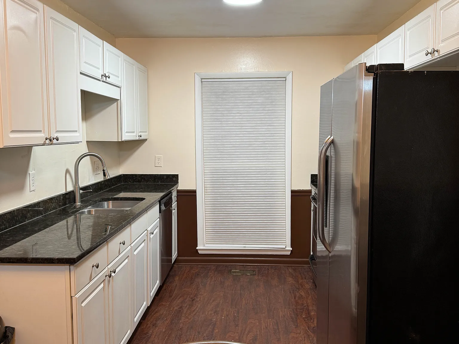 3 bed, 1050 sqft, $1,650 — Photo 4