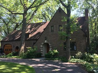 1184 Tower Rd, Winnetka, IL 60093