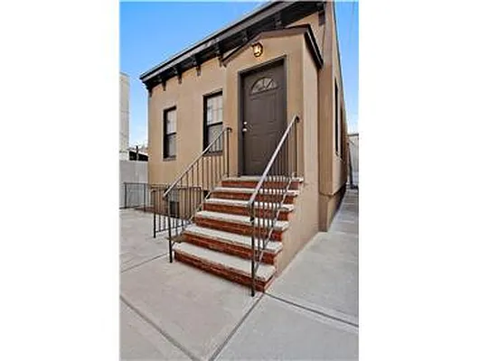 Rented by Douglas Elliman | media 14