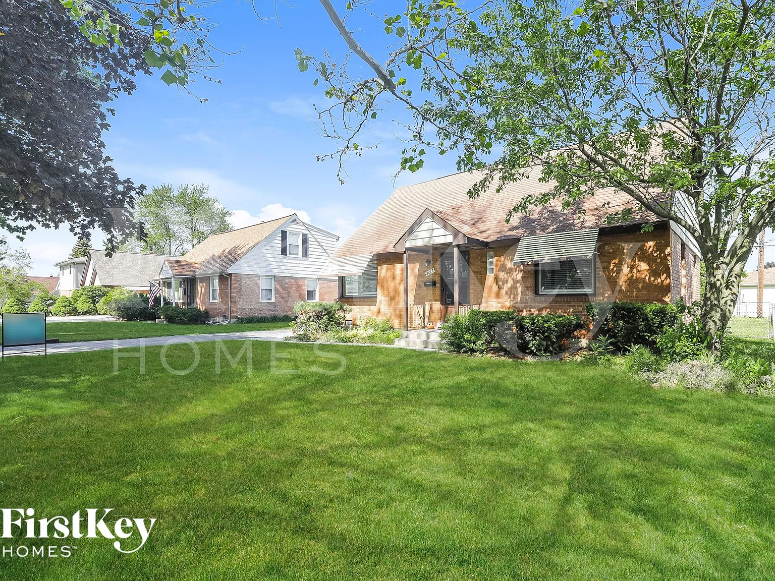 4 bed, 1.0 bath, 1200 sqft, $3,065 — Photo 1