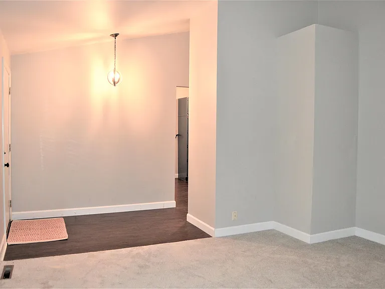 2316 Hackberry Ct — Photo 11