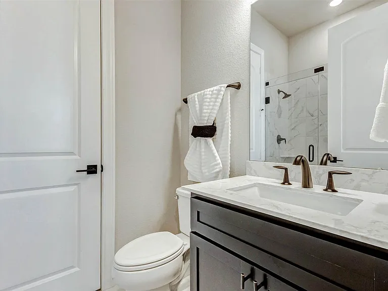 1719 Rustling Creek Dr — Photo 36