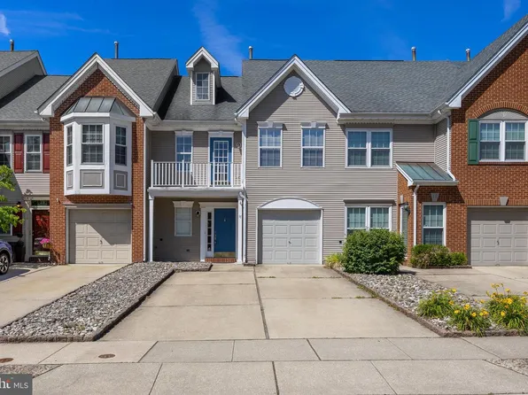 17 Greens Way, Blackwood, NJ 08012