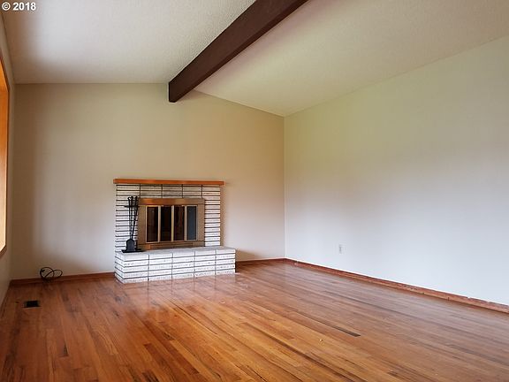 3rd image of 7538 Carolina Ln