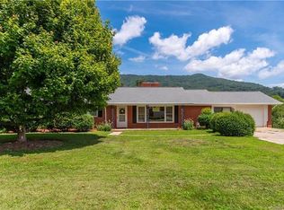 258 Valley View Ter, Waynesville, NC 28786