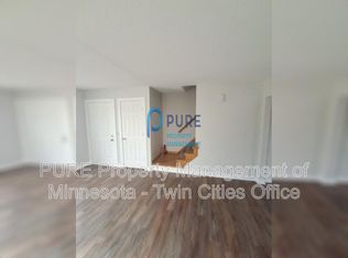 1403 6th St S, Stillwater, MN 55082