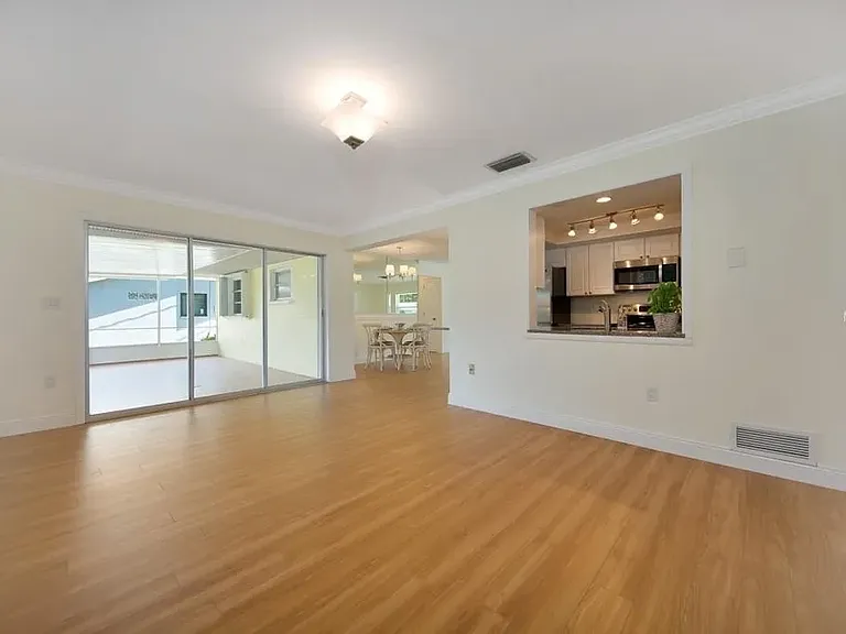 3379 Bougainvillea St — Photo 8