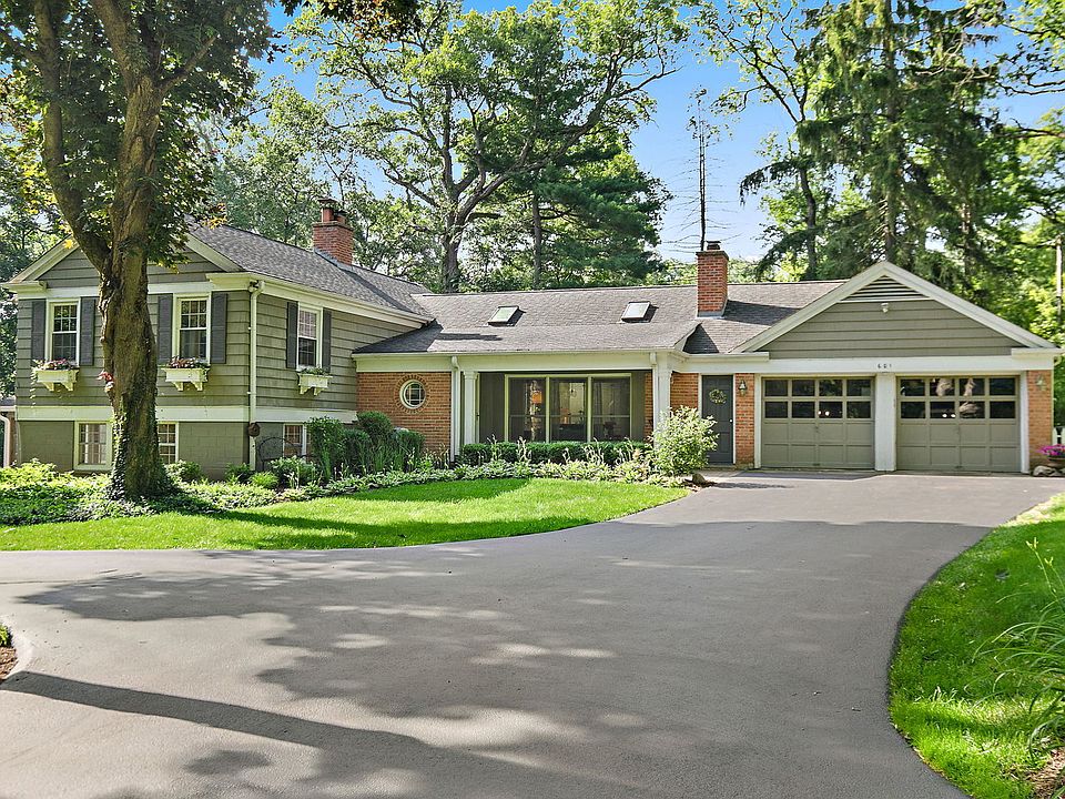 1st image of 601 Brookside Rd