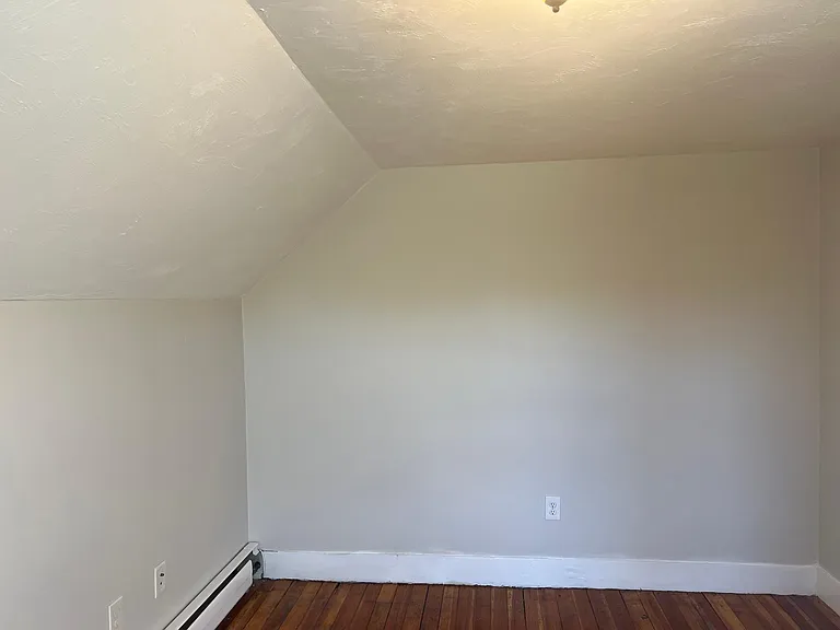 2089 Centre St #3 — Photo 8