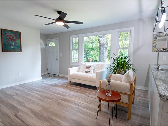 5th image of 1199 Thurmond St