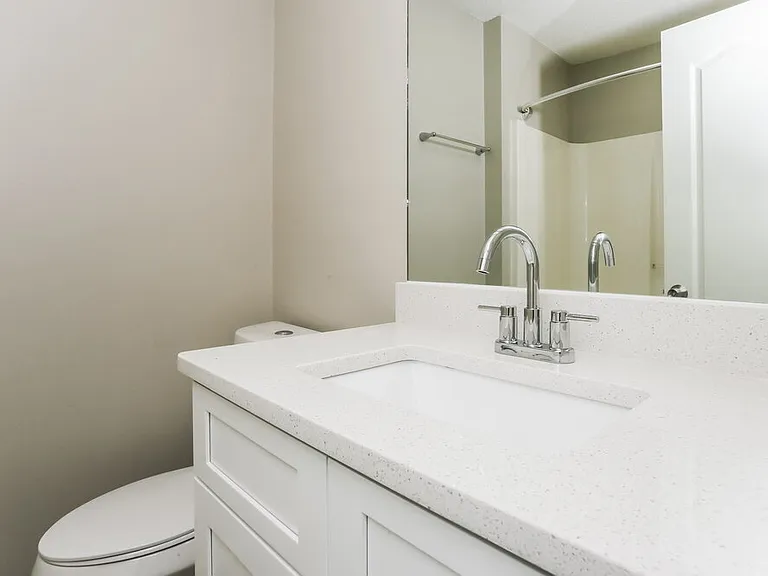 213 Summer Hill Cir — Photo 16