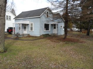 411 Huron Ave, Harbor Beach, MI 48441